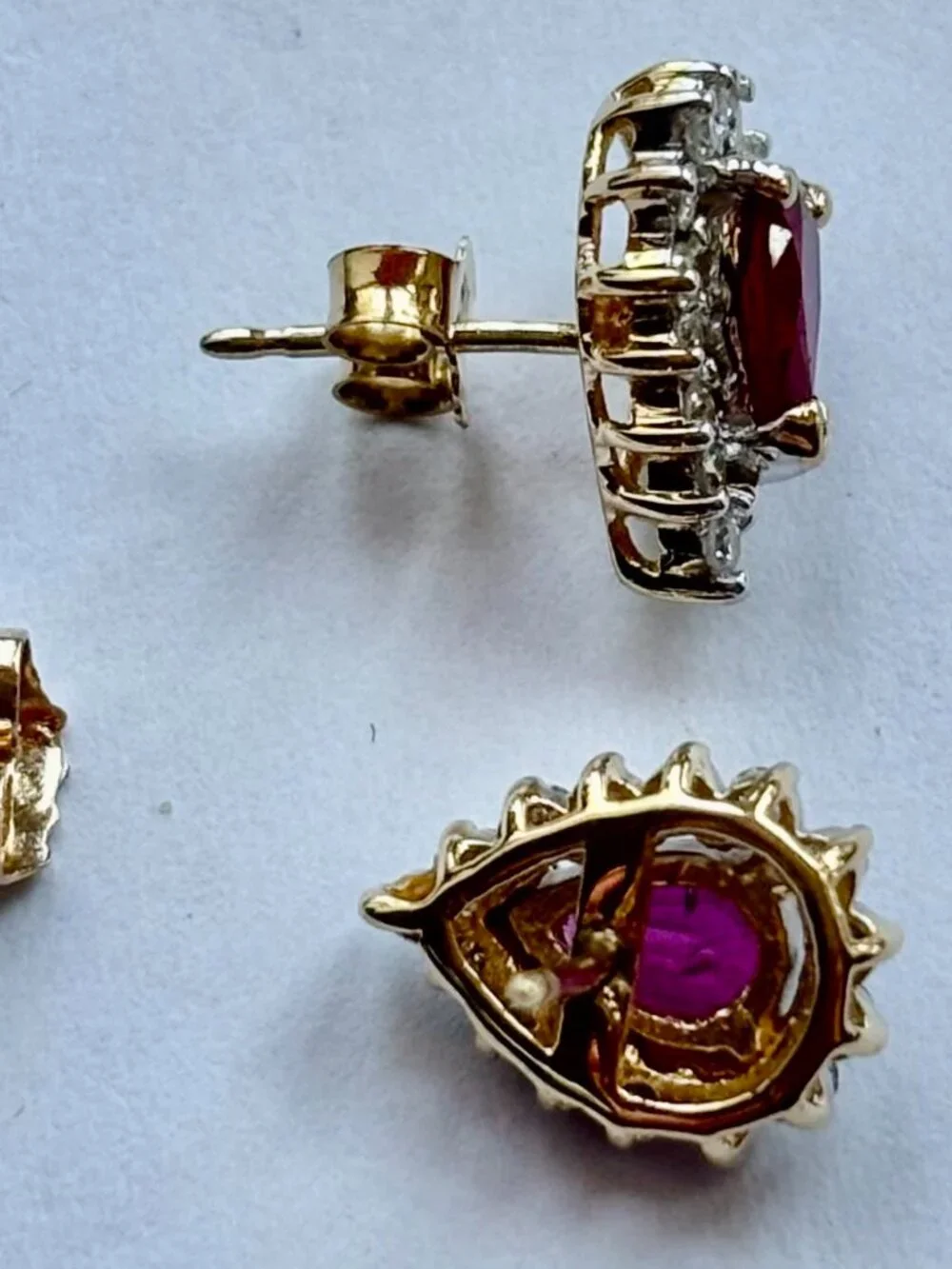 Pigeon Red Ruby and Diamonds set , Earring, pendant/chain, Ring in 14ky gold.